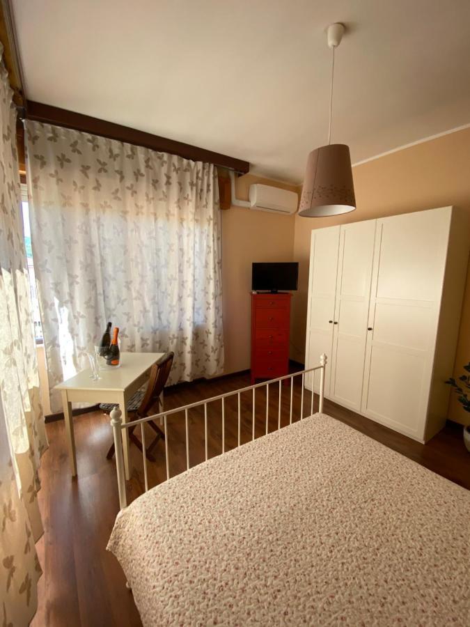 ヴィッラノーヴァ・ダルベンガ Sogni E Colori Bed & Breakfast エクステリア 写真