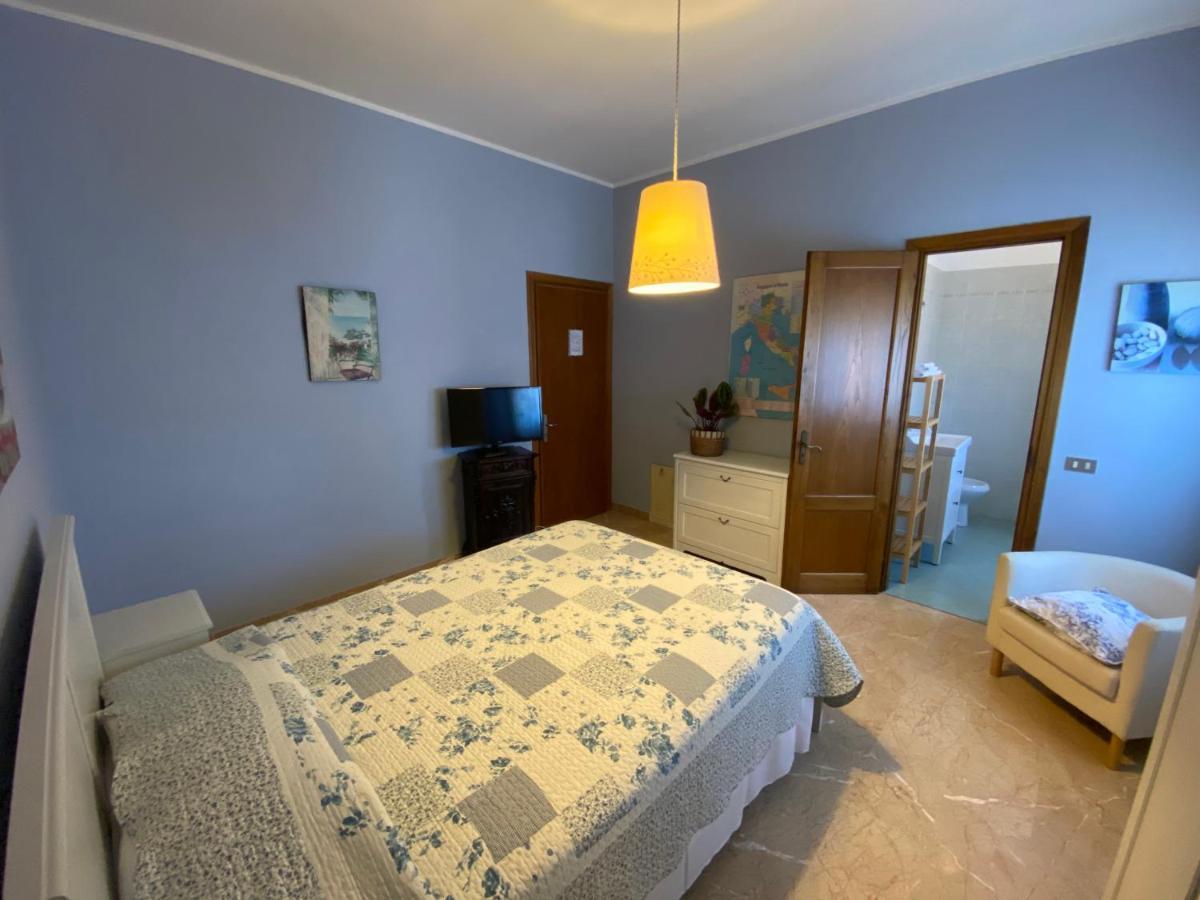 ヴィッラノーヴァ・ダルベンガ Sogni E Colori Bed & Breakfast エクステリア 写真