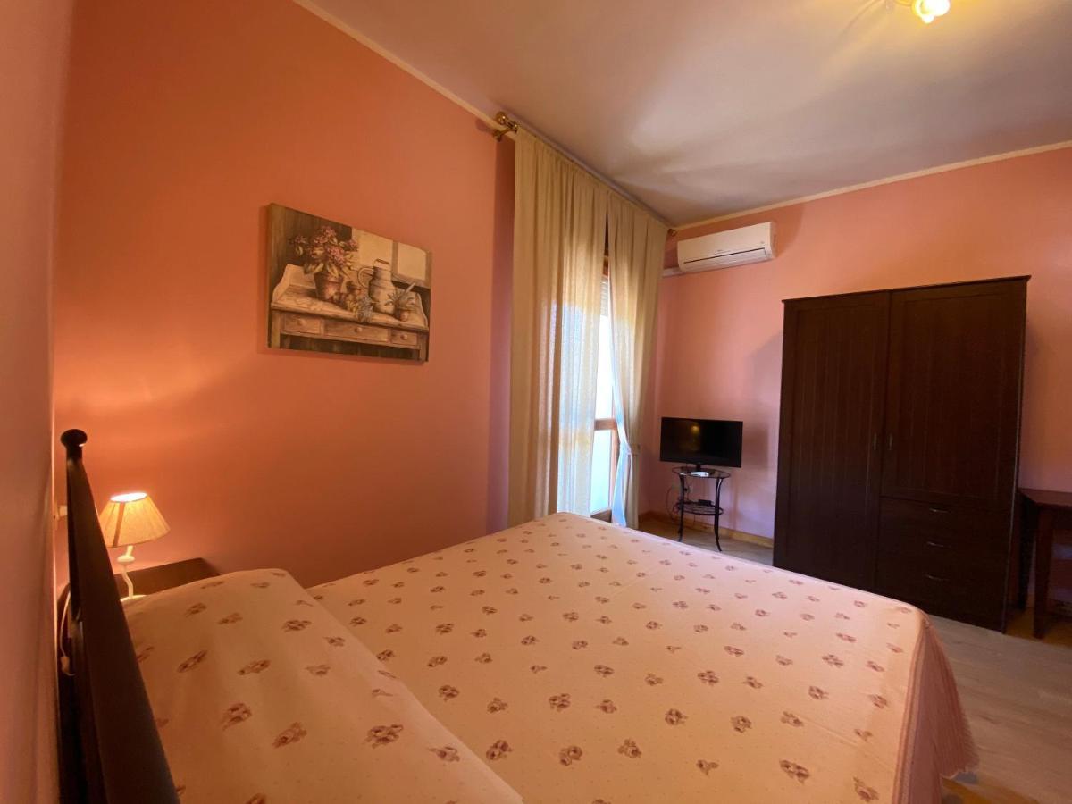 ヴィッラノーヴァ・ダルベンガ Sogni E Colori Bed & Breakfast エクステリア 写真