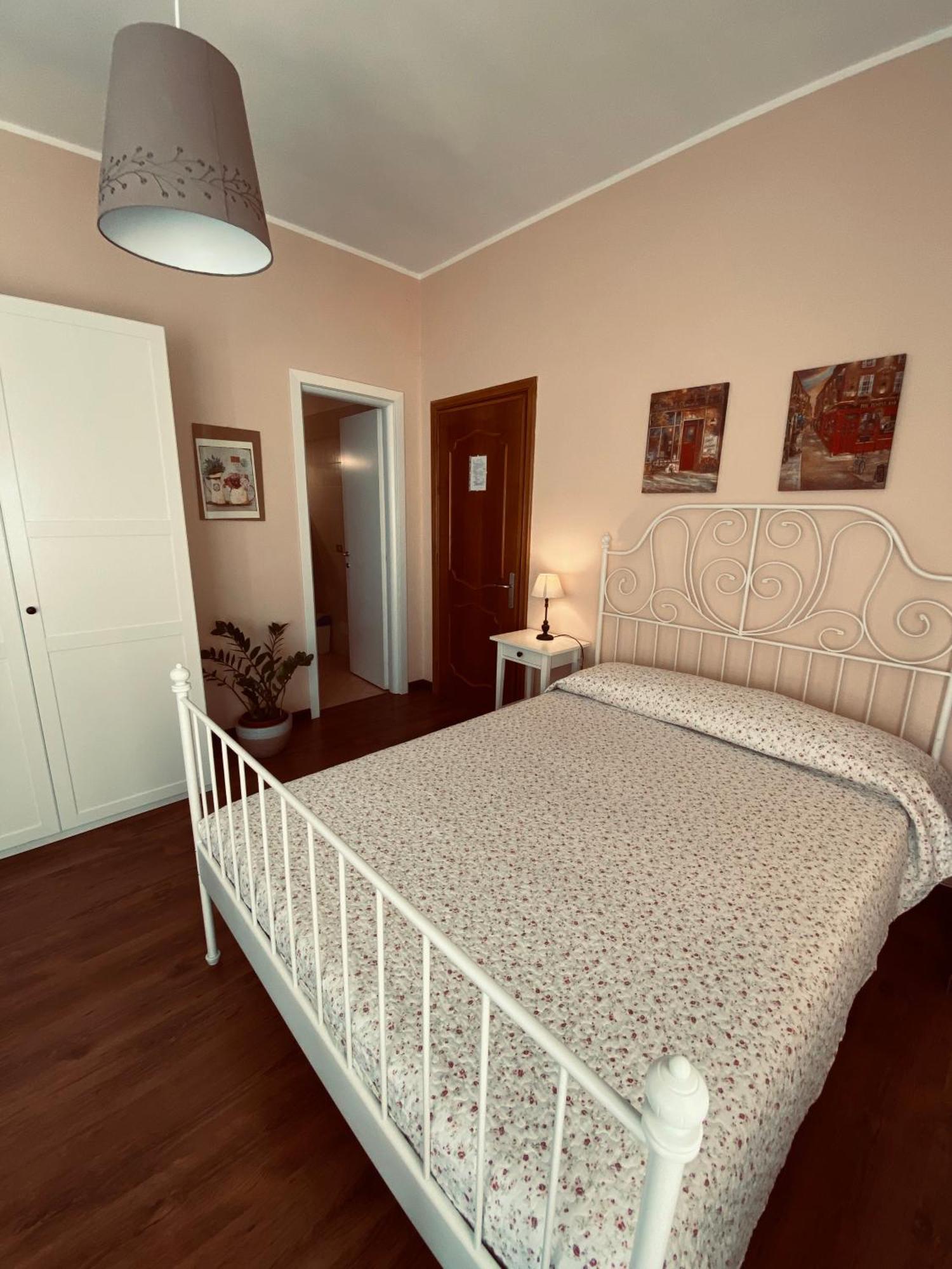 ヴィッラノーヴァ・ダルベンガ Sogni E Colori Bed & Breakfast 部屋 写真