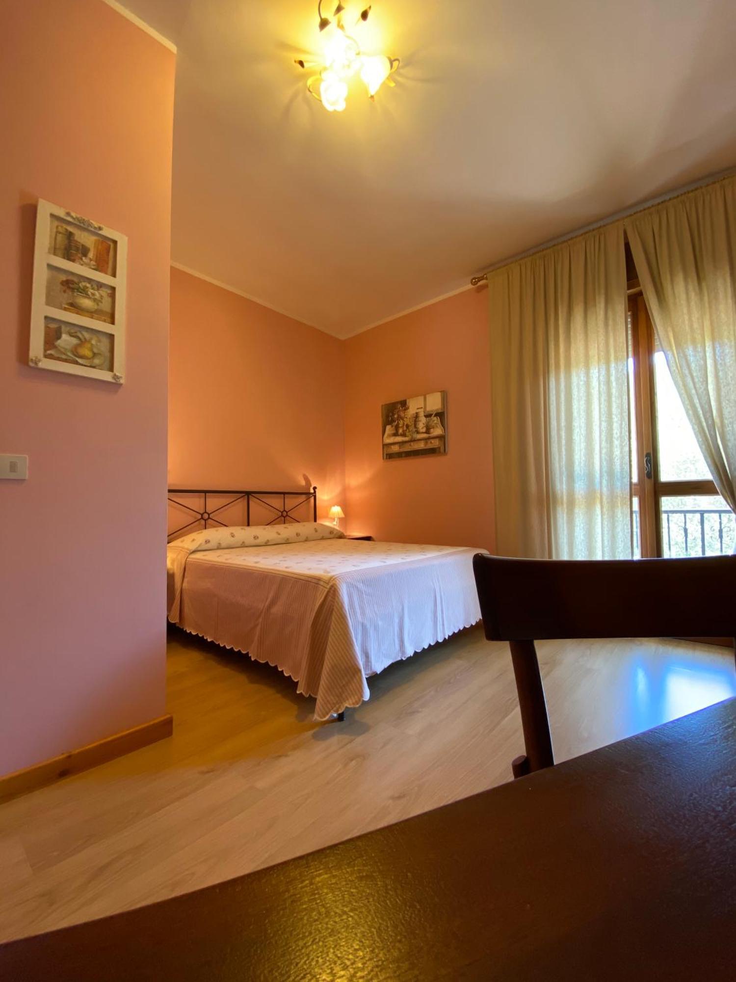 ヴィッラノーヴァ・ダルベンガ Sogni E Colori Bed & Breakfast 部屋 写真